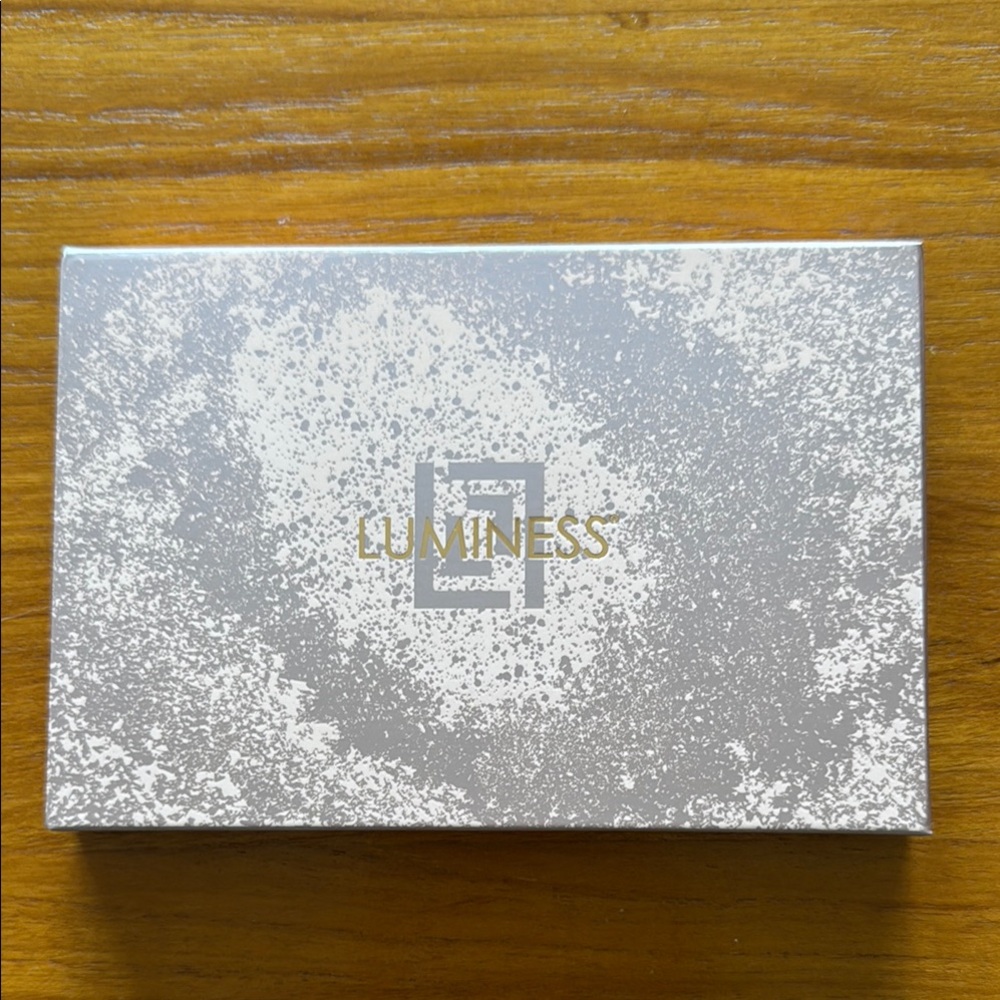 Luminess Silver and Gold Makeup Palette